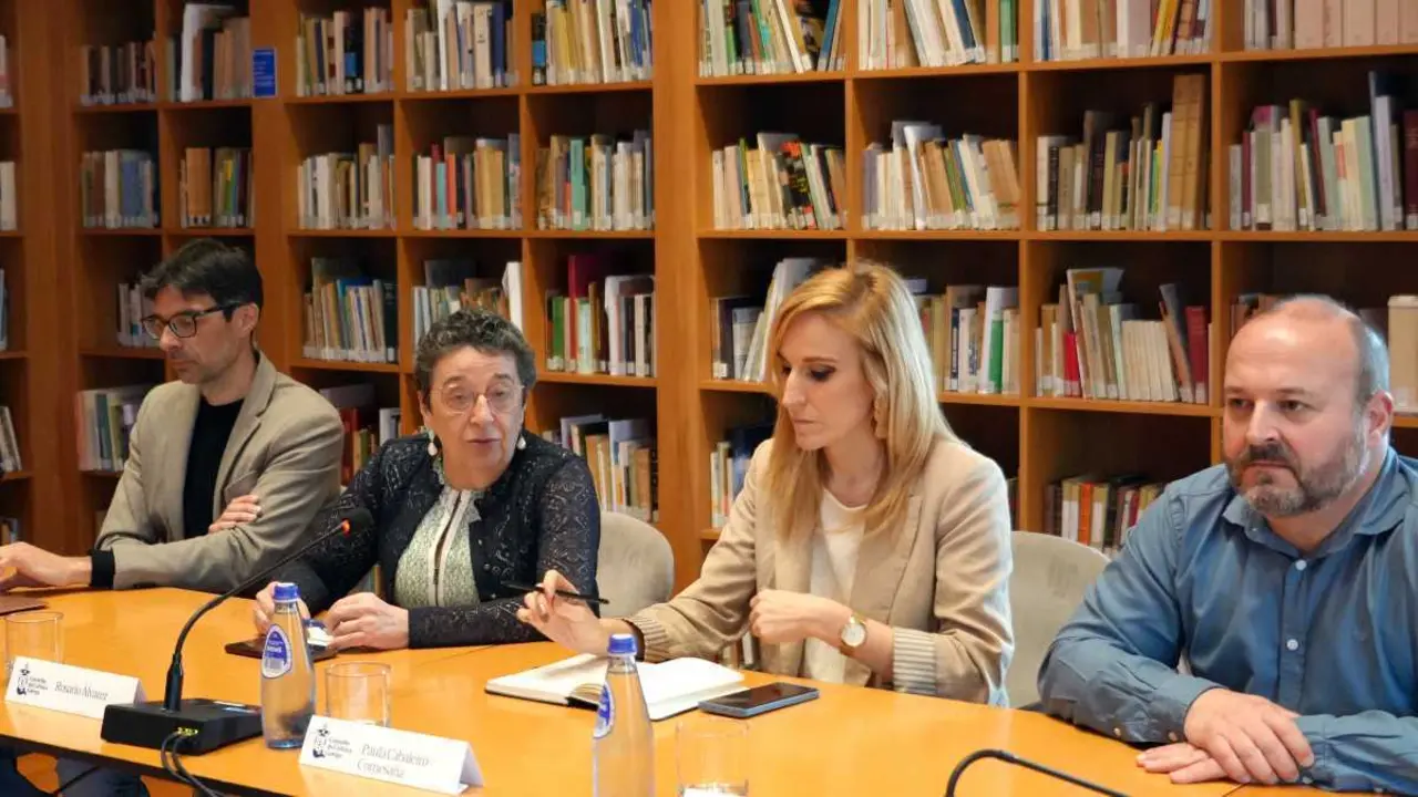 Rosendo Cid, Rosario &Aacute;lvarez, Paula cabaleiro e Manuel Gago. (Foto: CCG)