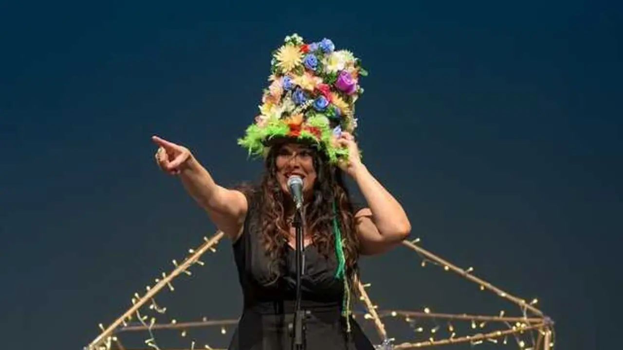 A voz de Elena Paz arrolar&aacute; a crianzas neste espect&aacute;culo.