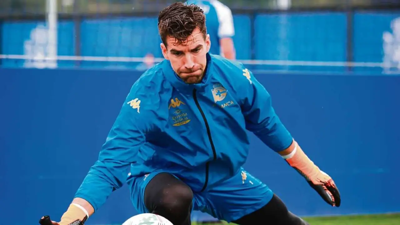 Germ&aacute;n Parre&ntilde;o, esta quinta feira, nun adestramento do RC Deportivo. (Foto: RC Deportivo)
