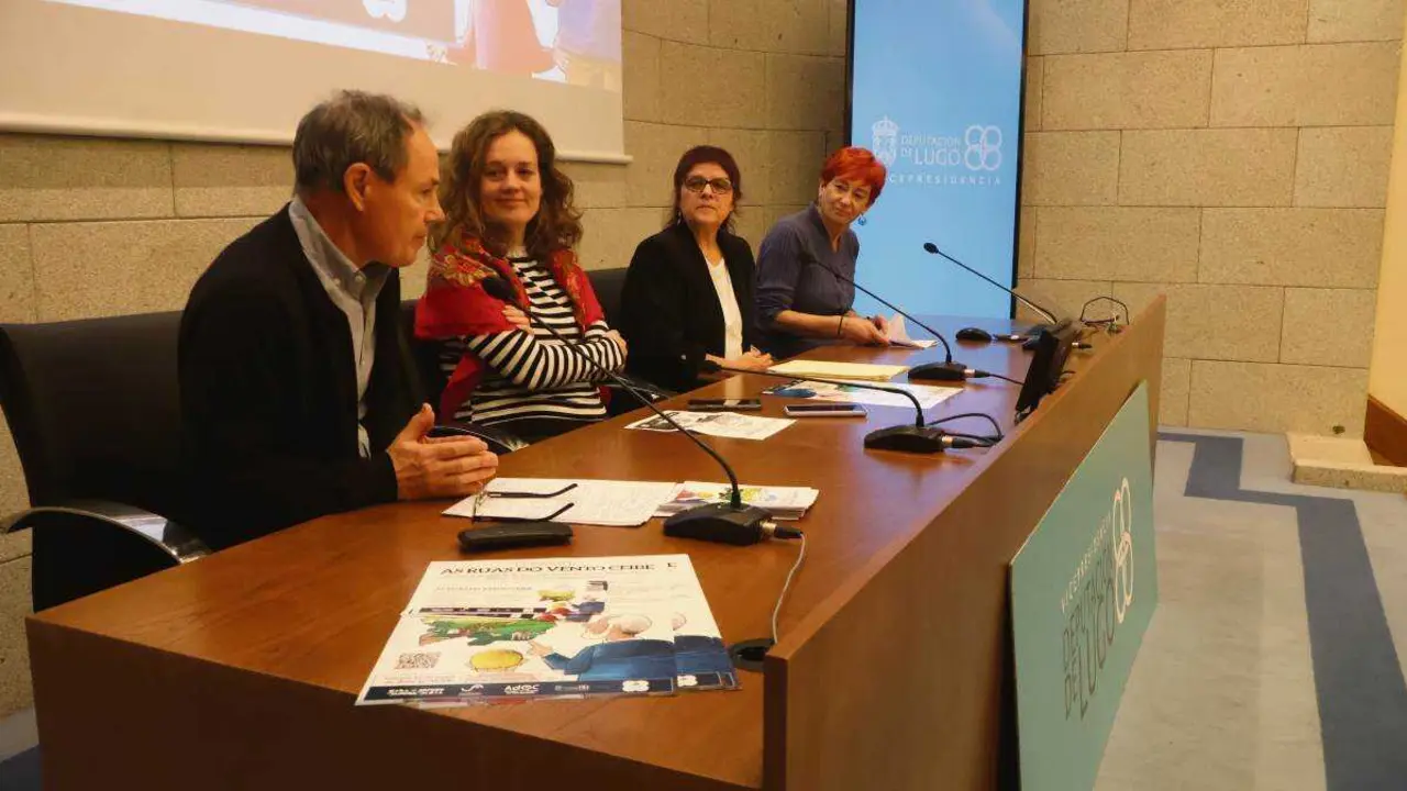 Alberte Ansede, Iria Castro, Luc&iacute;a Carreira e Maite Ferreiro, na presentaci&oacute;n de 'As r&uacute;as do vento ceibe',. (Foto: N&oacute;s Diario)