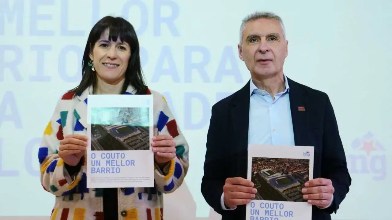 Ana Pont&oacute;n Lu&iacute;s Seara na presentaci&oacute;n proxecto cidade deportiva do Couto Ourense, esta terza feira. (Foto: N&oacute;s Diario)