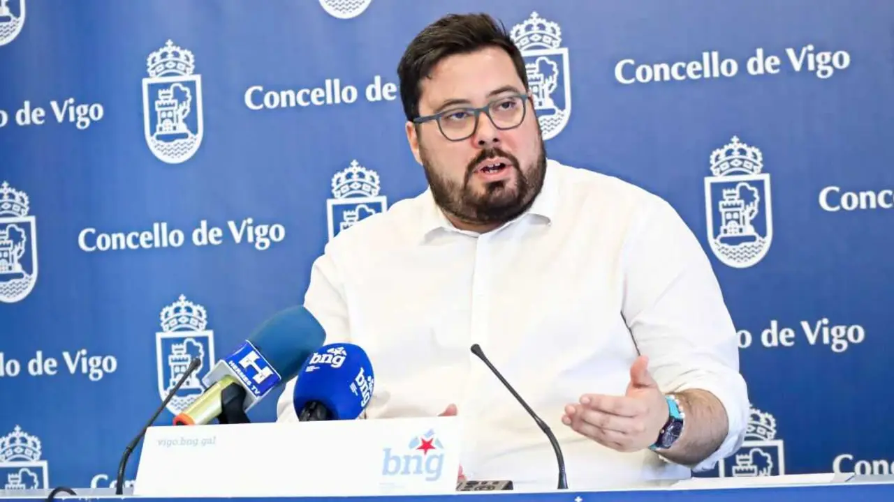 Xabier P. Igrexas, portavoz municipal BNG Vigo, esta terza feira. (Foto: N&oacute;s Diario)
