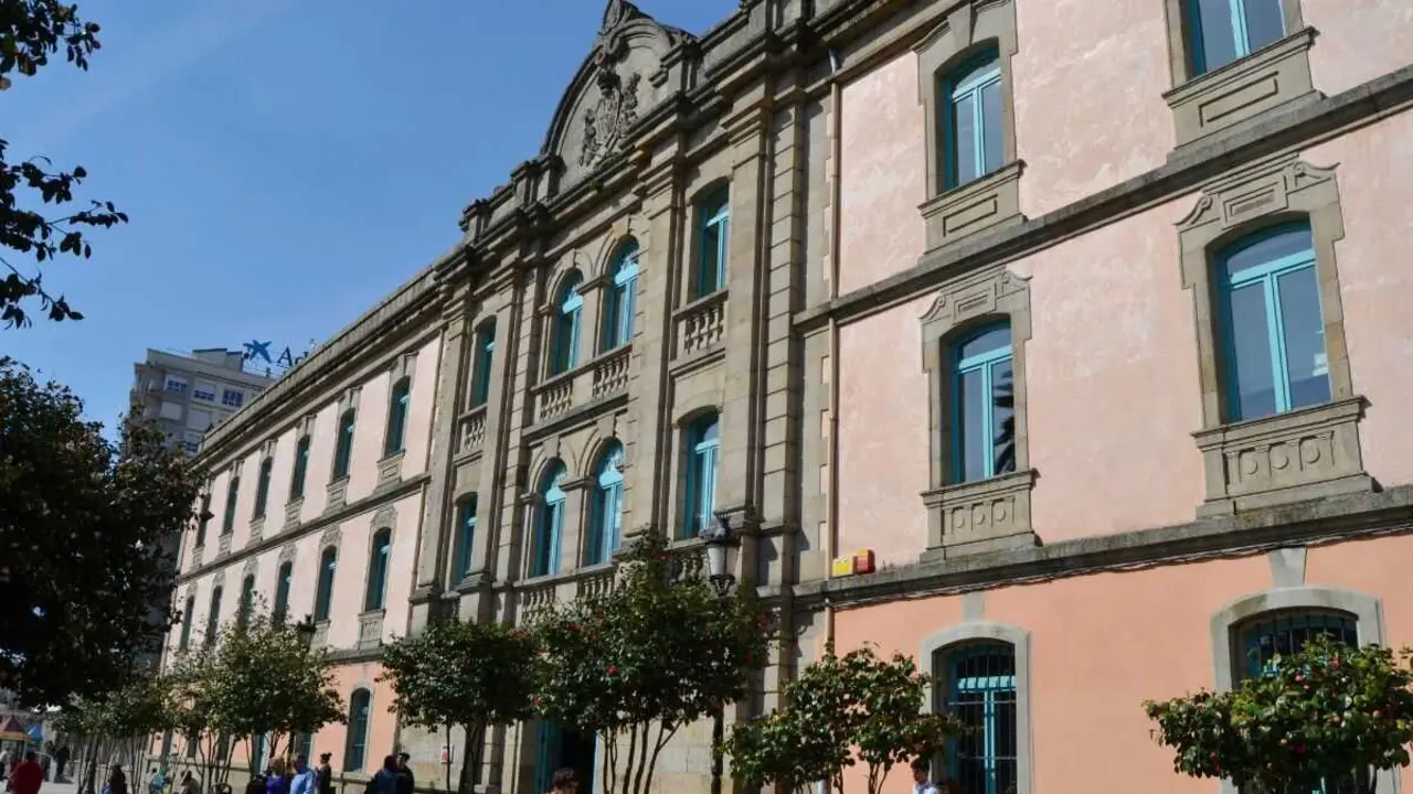 Facultade de Belas Artes da UVigo. (Foto N&oacute;s Diario)