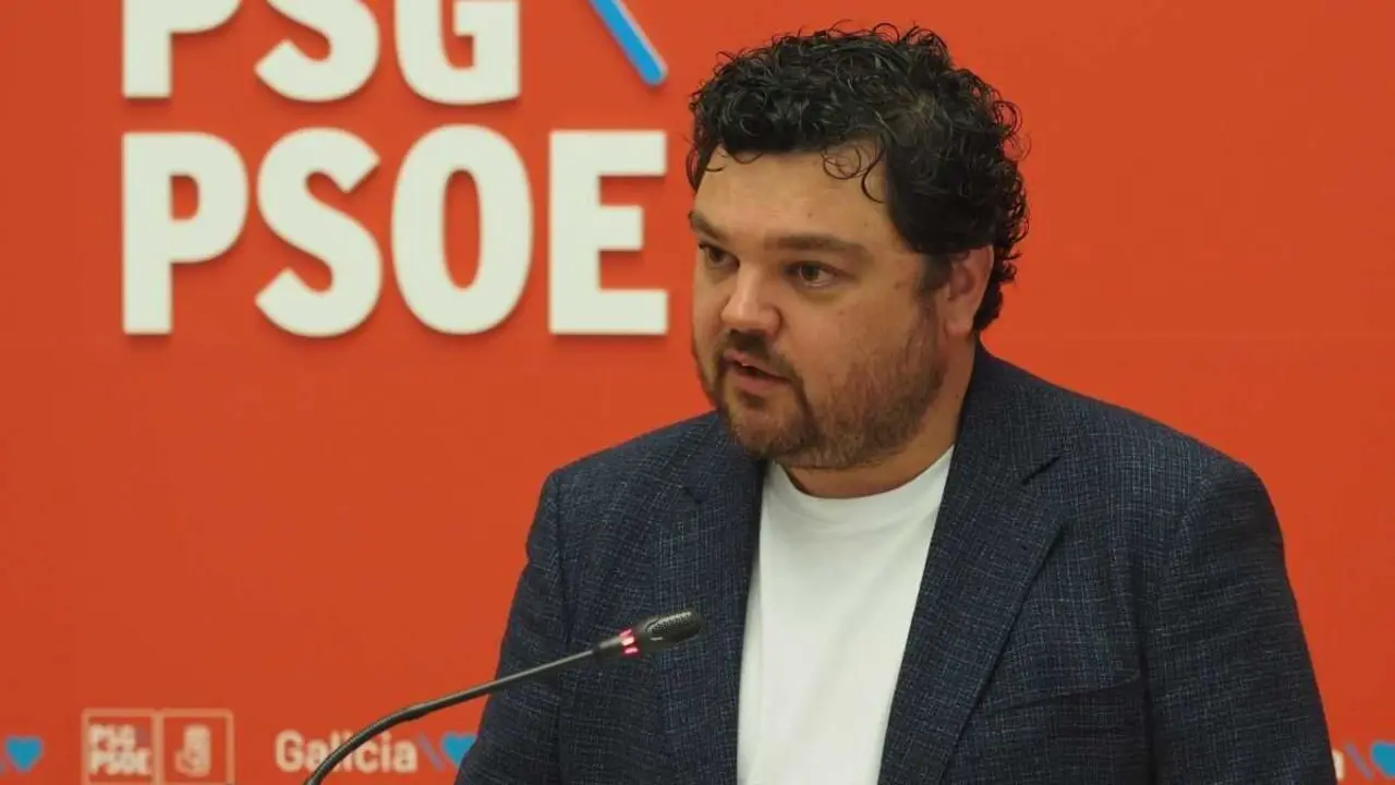 O voceiro de sanidade do Grupo Parlamentario Socialista, Julio Torrado. (Foto: PSdeG)