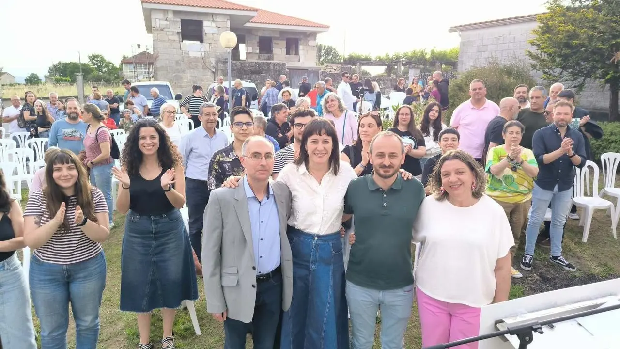 Ana Pont&oacute;n durante o acto do BNG en Amoeiro. (Foto: N&oacute;s Diario)