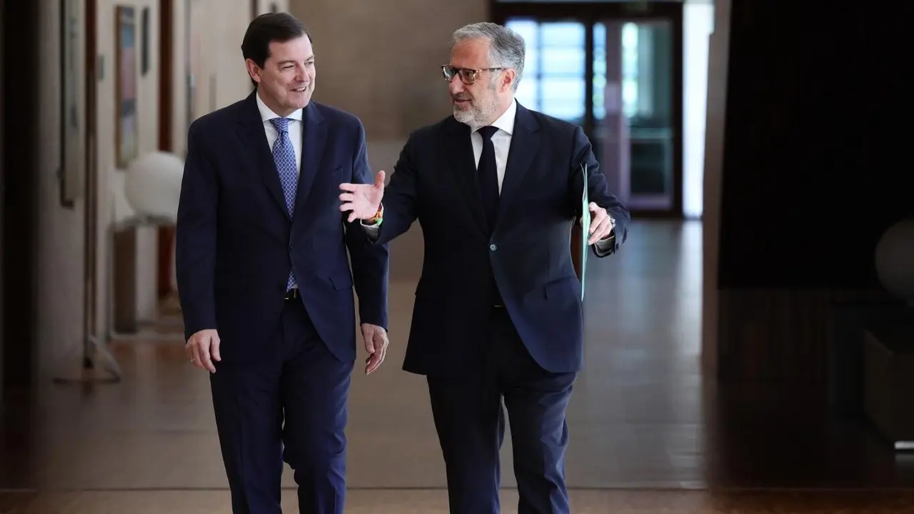 Alfonso Fern&aacute;ndez Ma&ntilde;ueco e Carlos Poll&aacute;n, esta cuarta feira 3 de xu&ntilde;o en Valladolid. (Foto: Claudia Alba / Europa Press)