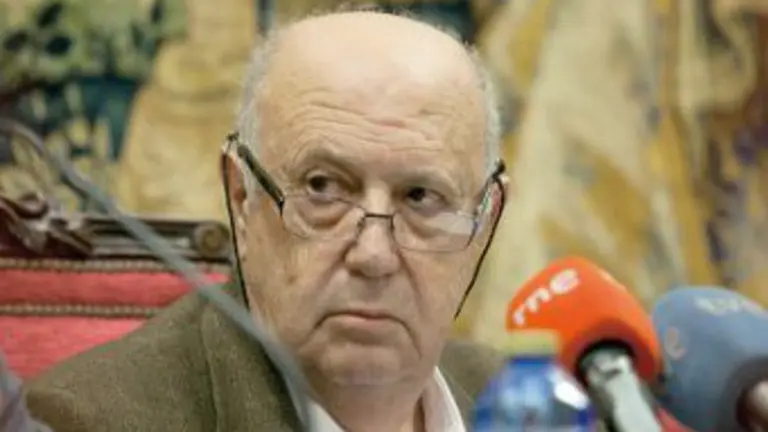 Xos&eacute; Lu&iacute;s M&eacute;ndez Ferr&iacute;n