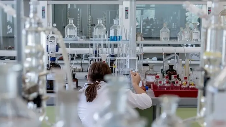 [Imaxe: Pixabay] Laboratorio de investigaci&oacute;n
