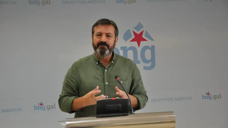 Lu&iacute;s Bar&aacute;