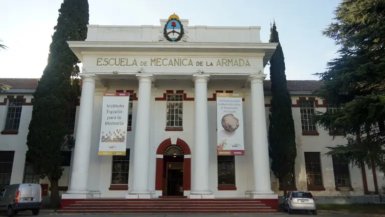 Espacio_Memoria_y_DDHH_-_Edificio_Cuatro_Columnas_2