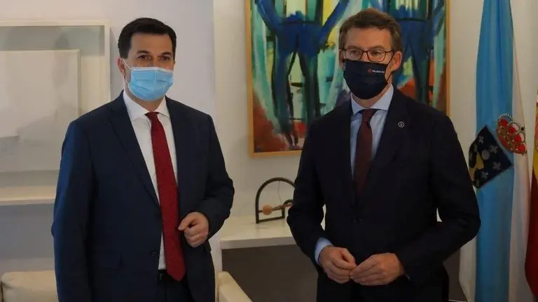 Reuni&oacute;n entre Gonzalo Caballero e Alberto N&uacute;&ntilde;ez Feixoo. (Foto: PSdeG)