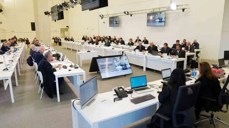 Primeira sesi&oacute;n do xu&iacute;zo polo accidente de Angrois. (Europa Press)