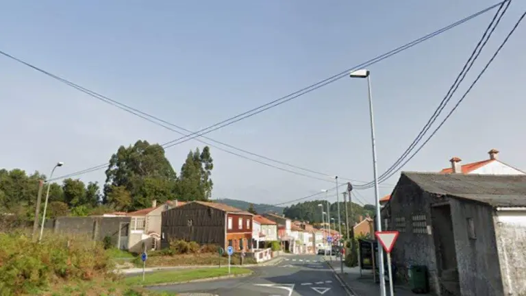 R&uacute;a Poza Real de Arriba, en Santiago, onde se produciu o incidente. (Foto: Google)