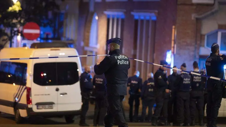 Cord&oacute;n policial no lugar do asasinato en B&eacute;lxica. (Foto: Hatim Kaghat / Belga / DPA)