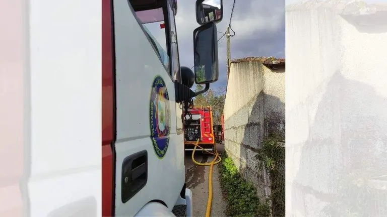 Cami&oacute;n do servizo municipal de emerxencias do Carballi&ntilde;o. (Foto: Europa Press)