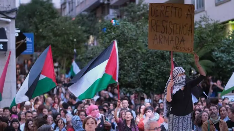 Mobilizaci&oacute;n o 2 de outubro en Compostela en solidariedade coa Flotilla da paz e contra o xenocidio do pobo Palestino. (Foto: Arxina)