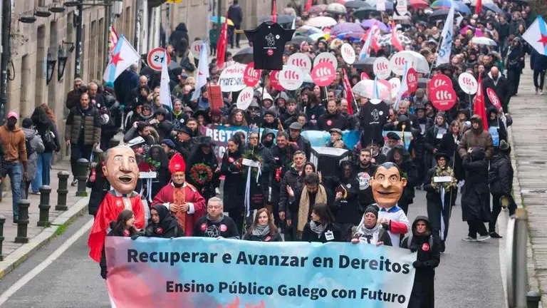 Manifestaci&oacute;n en Compostela da CIG-Ensino e STEG. (Foto: Arxina)