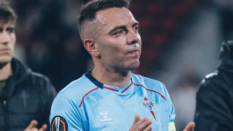 A decepci&oacute;n no rostro de Iago Aspas tras perder 3-0 co Friburgo na Europa League. (Foto: RC Celta)