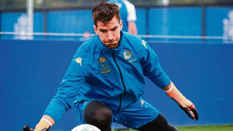 Germ&aacute;n Parre&ntilde;o, esta quinta feira, nun adestramento do RC Deportivo. (Foto: RC Deportivo)