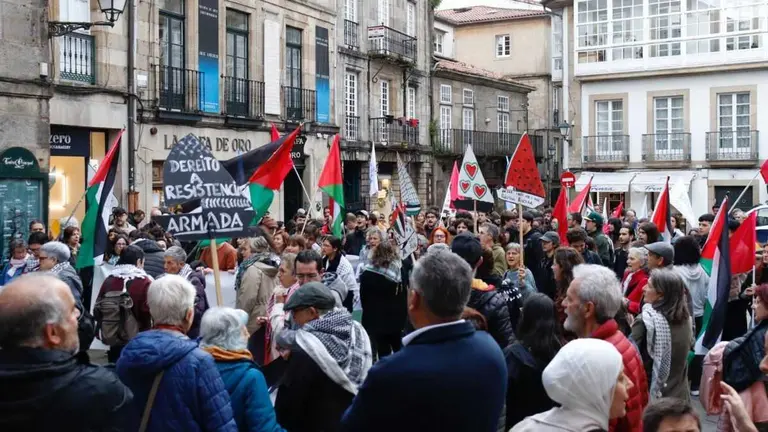Manifestaci&oacute;n en Compostela en apoio &aacute; Global Sumud Flotilla e contra o bloqueo da Faixa de Gaza. (Foto: Alma Alonso)