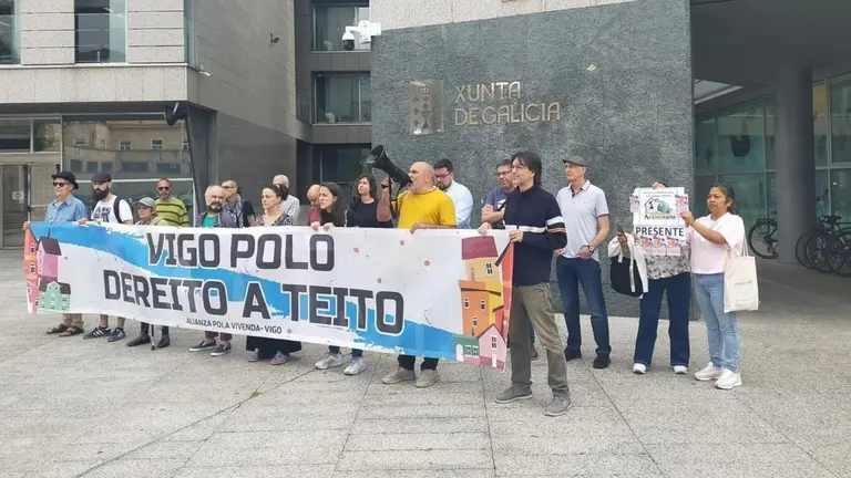 Concentraci&oacute;n da Alianza pola Vivenda, en Vigo. (Foto: Europa Press).