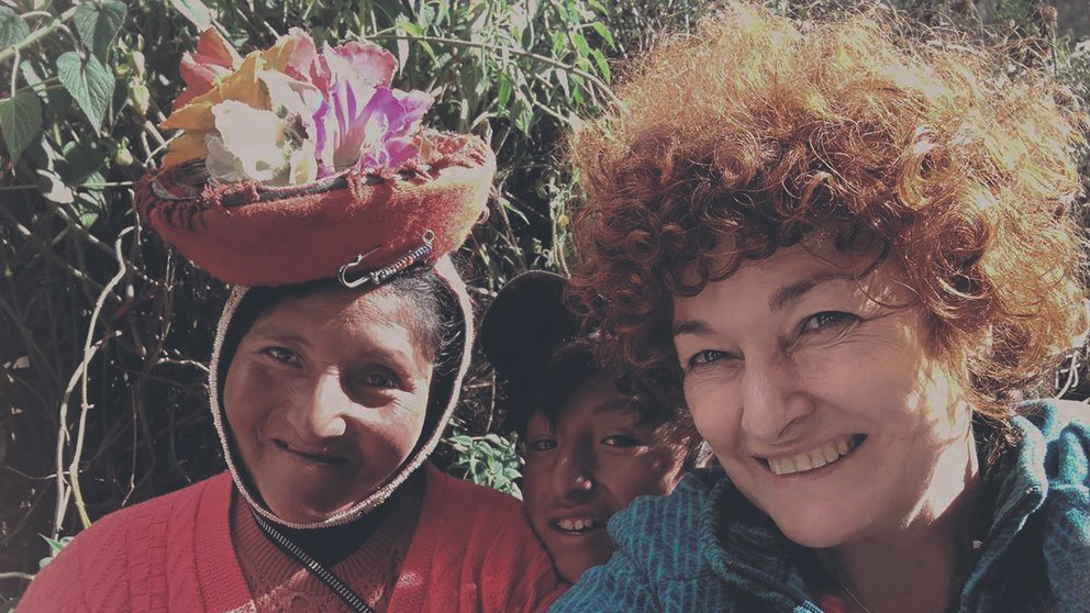 A antropóloga Anna Boyé durante a súa viaxe a Cuzco, Perú.