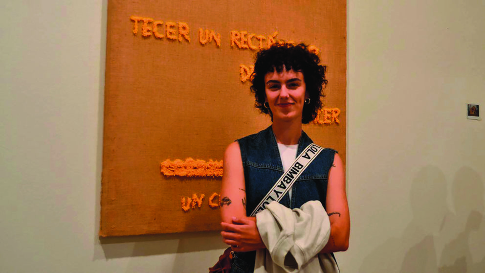 Raquel Álvarez, unha das alumnas que presenta a súa obra nesta exposición.