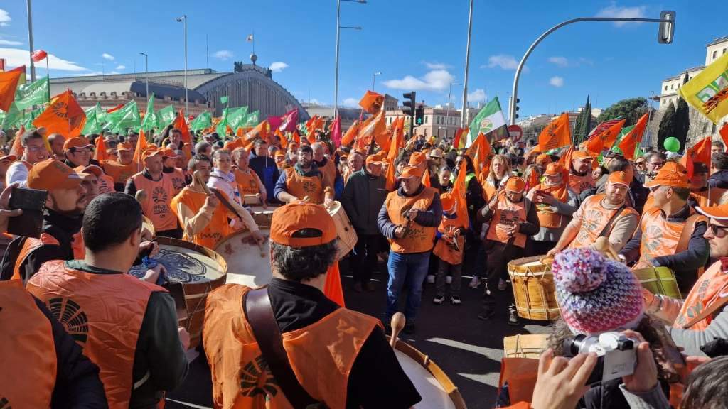 Representantes de Unións Agrarias na protesta de Madrid. (Foto: Nós Diario)