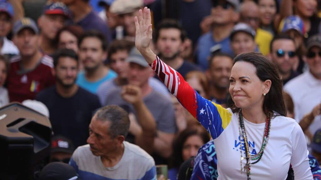 A líder da oposición venezolana, María Corina Machado, encabezou unha manifestación contra a reinvestidura de Maduro este 9 de xaneiro. (Foto:  Jesús Vargas / dpa)