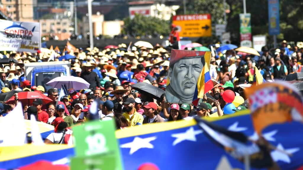 'Gran marcha pola paz e a alegría' decorrida en Caracas este 9 de xaneiro en apoio a Nicolás Maduro. (Foto: PSUV)