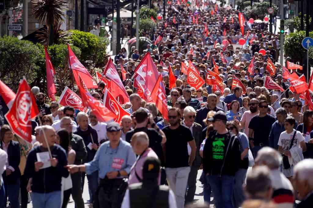 Manifestación de UXT e CCOO en Vigo. (Foto: Javier Vázquez / Europa Press)