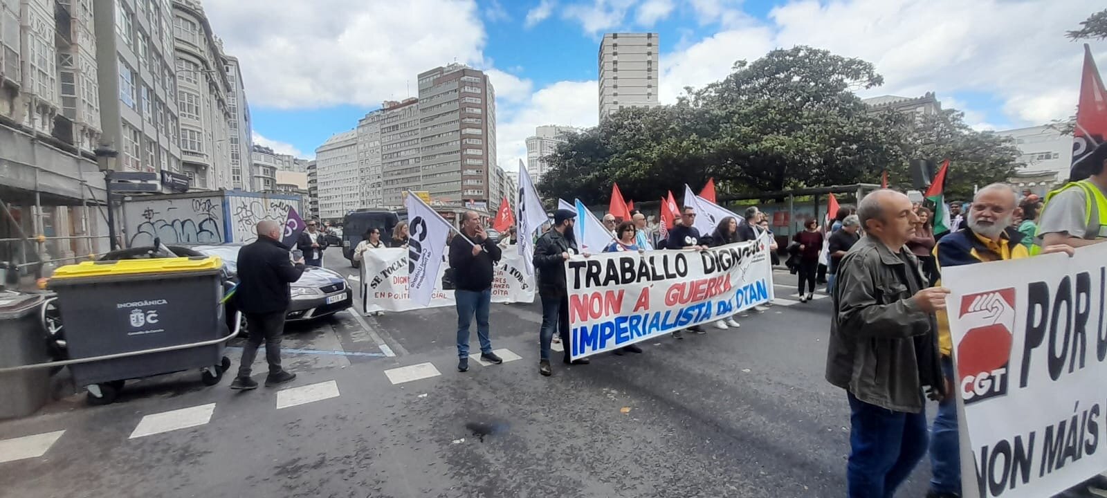 Manifestación de CUT, CXT, coa CNT e co Sindicato da Elevación na Coruña. (Foto: Nós Diario)